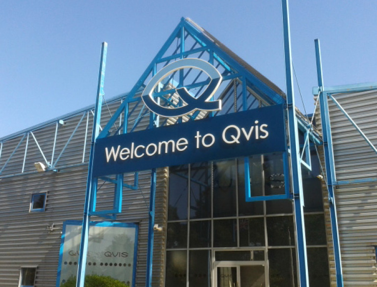 qvis_outside_0